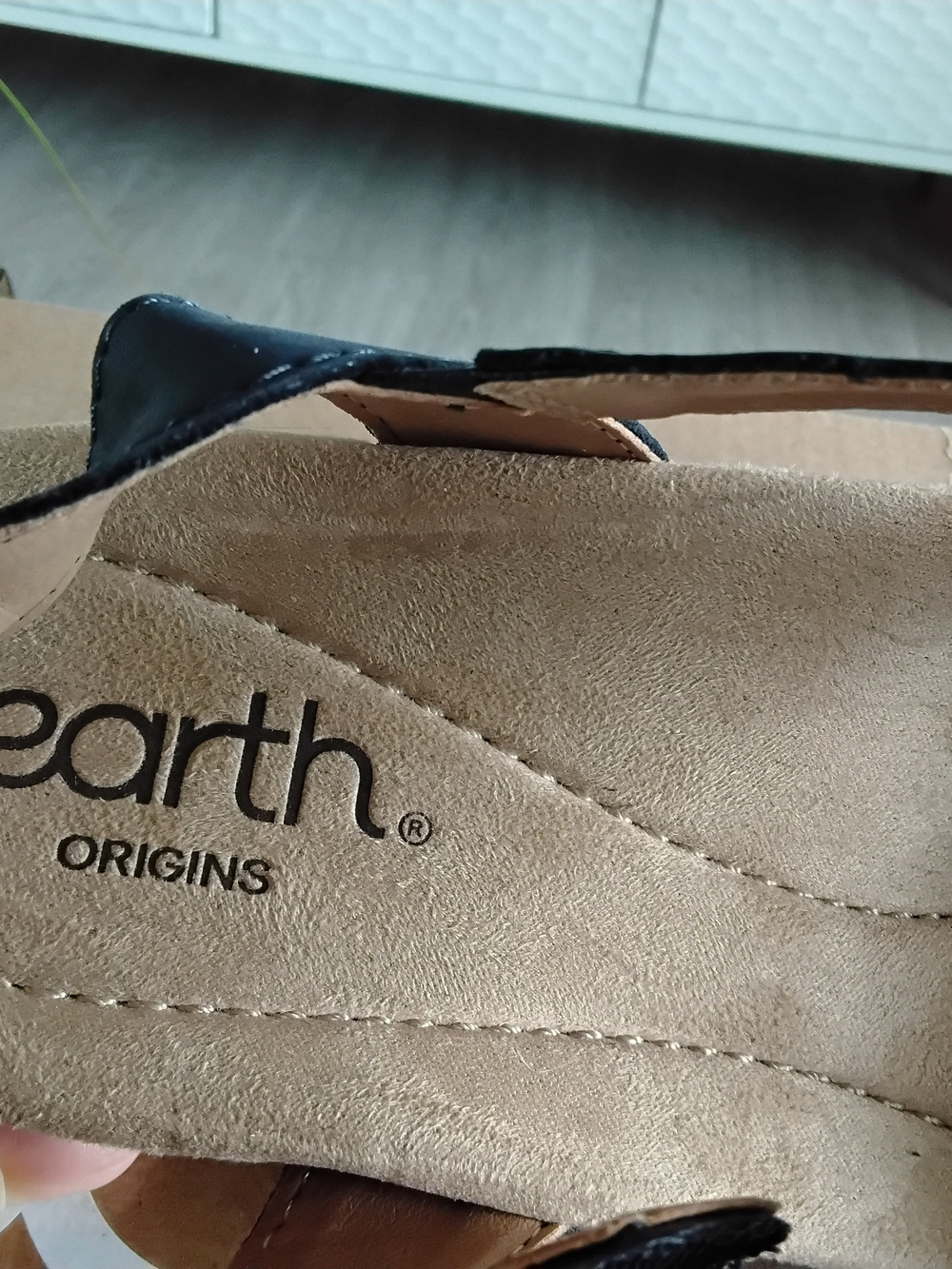 Earth Navy Closed-Toe Women's Sandals - Picture 5 of 5